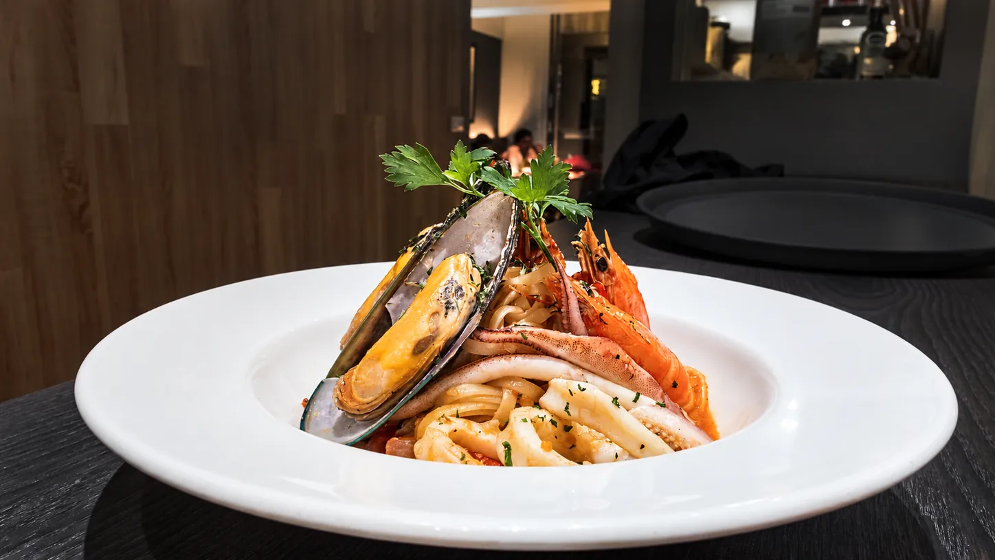 Pizza Persé Linguine ai Frutti di Mare Seafood Linguine