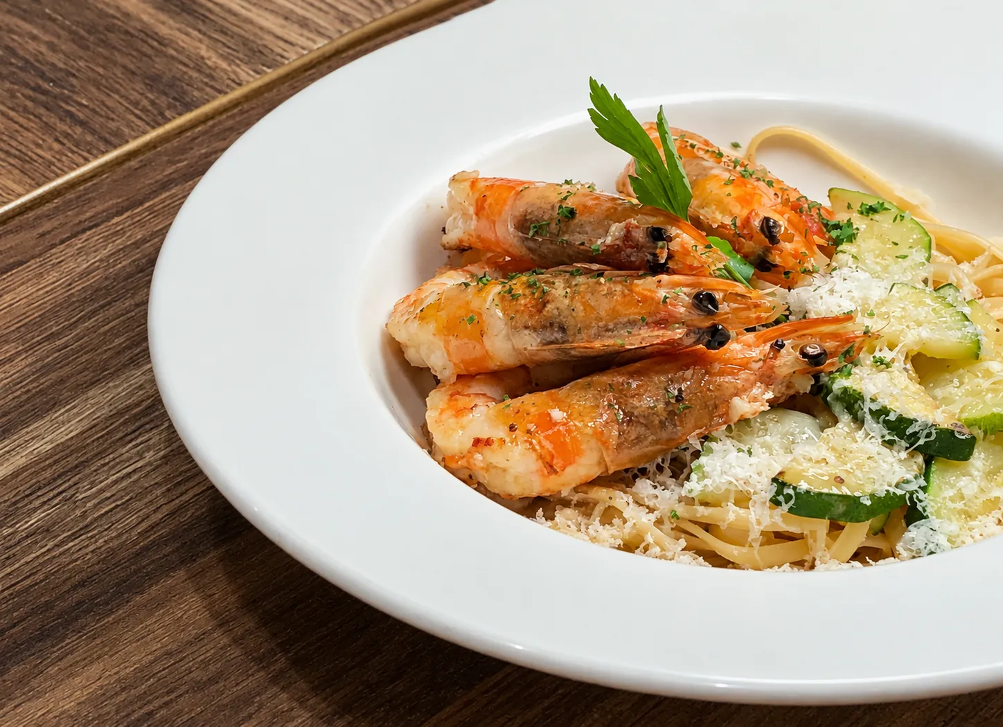 Pizza Persé Linguine con Gamberi e Zucchine Prawn & Courgette Linguine